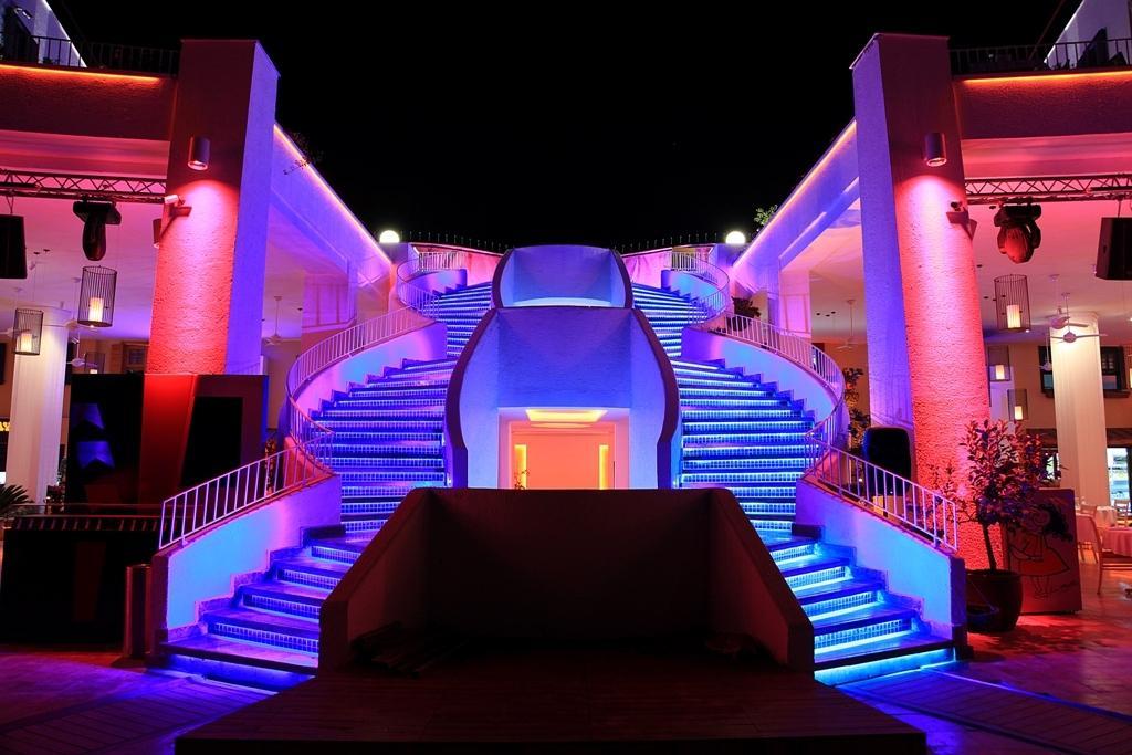 Cratos Premium Hotel, Casino, Port & Spa Kazaphani Dış mekan fotoğraf
