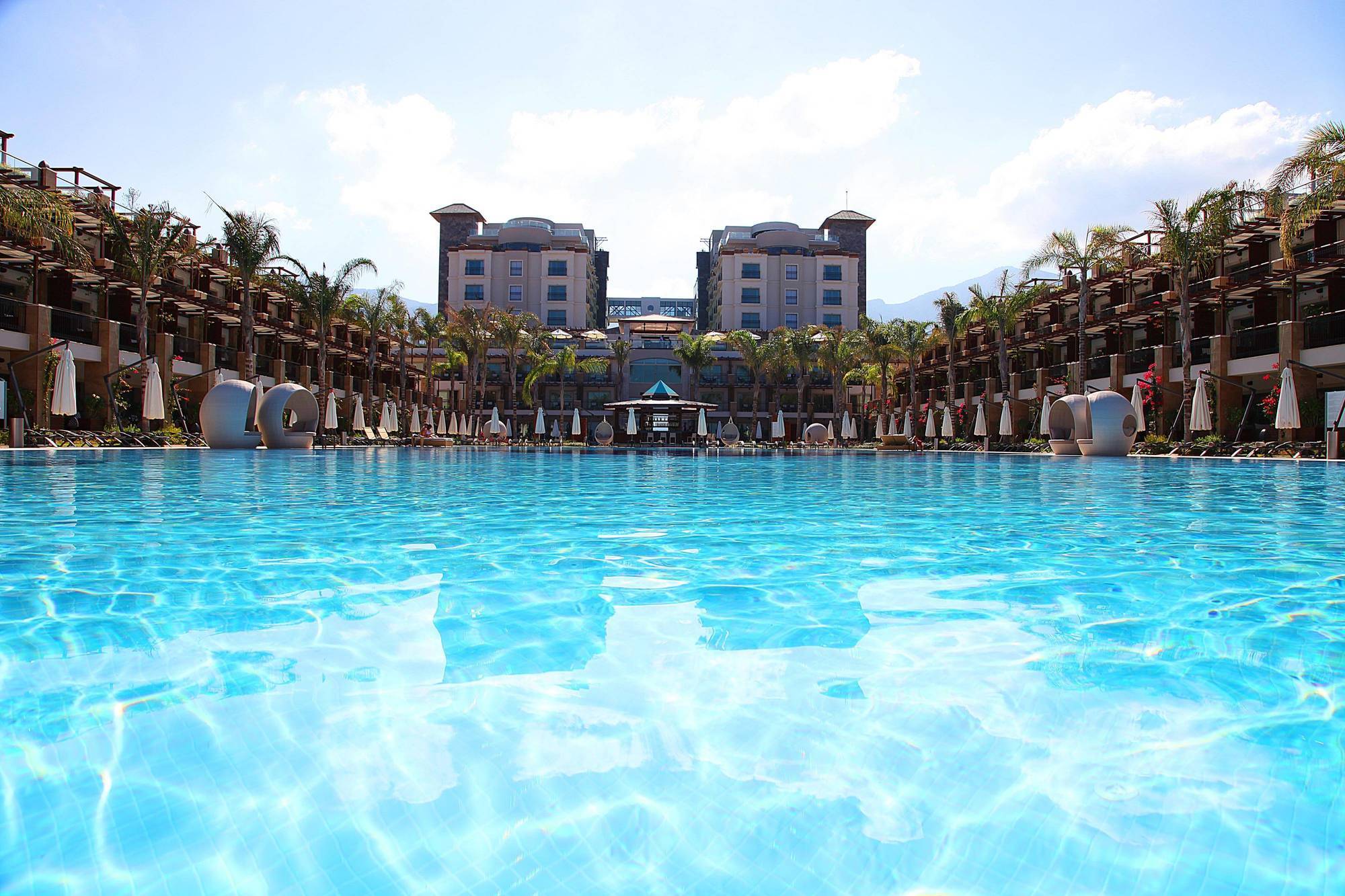 Cratos Premium Hotel, Casino, Port & Spa Kazaphani Dış mekan fotoğraf