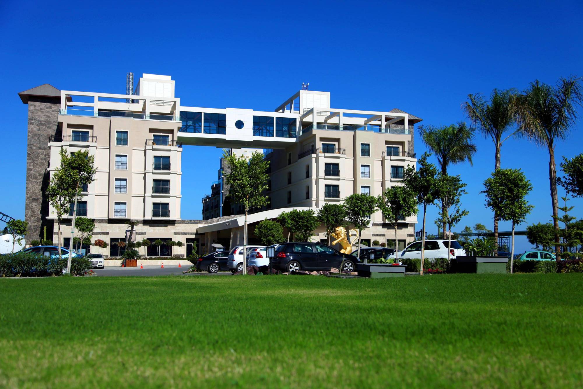 Cratos Premium Hotel, Casino, Port & Spa Kazaphani Dış mekan fotoğraf