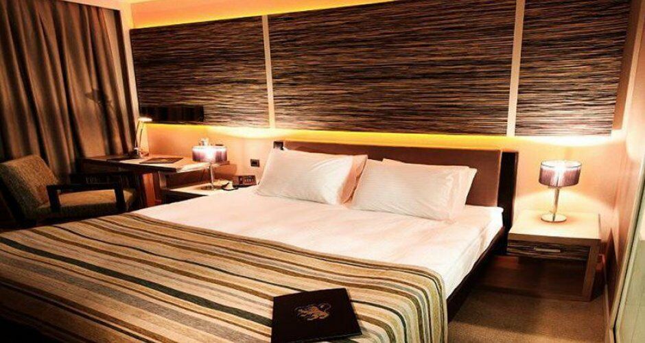Cratos Premium Hotel, Casino, Port & Spa Kazaphani Dış mekan fotoğraf