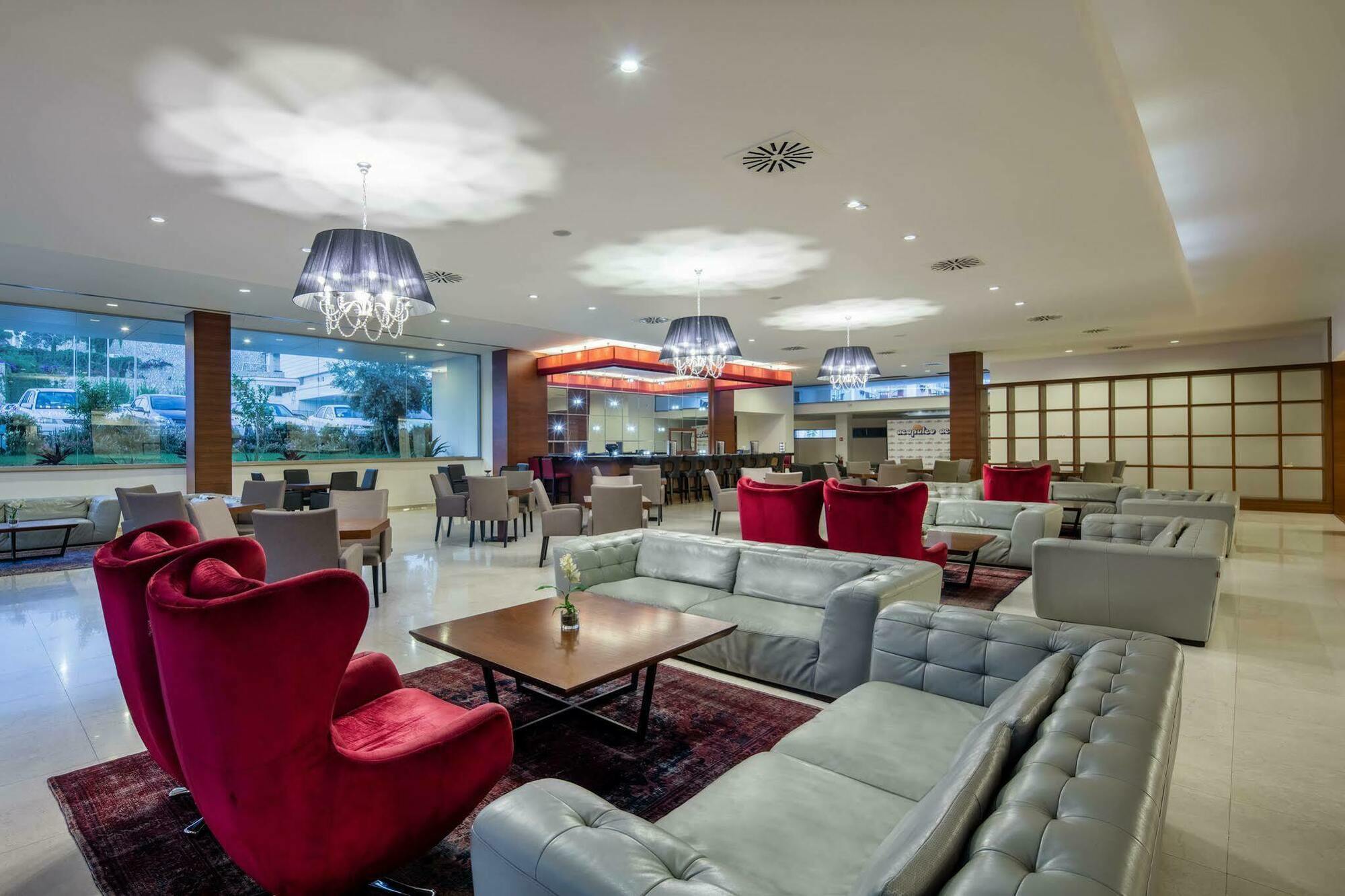 Cratos Premium Hotel, Casino, Port & Spa Kazaphani Dış mekan fotoğraf