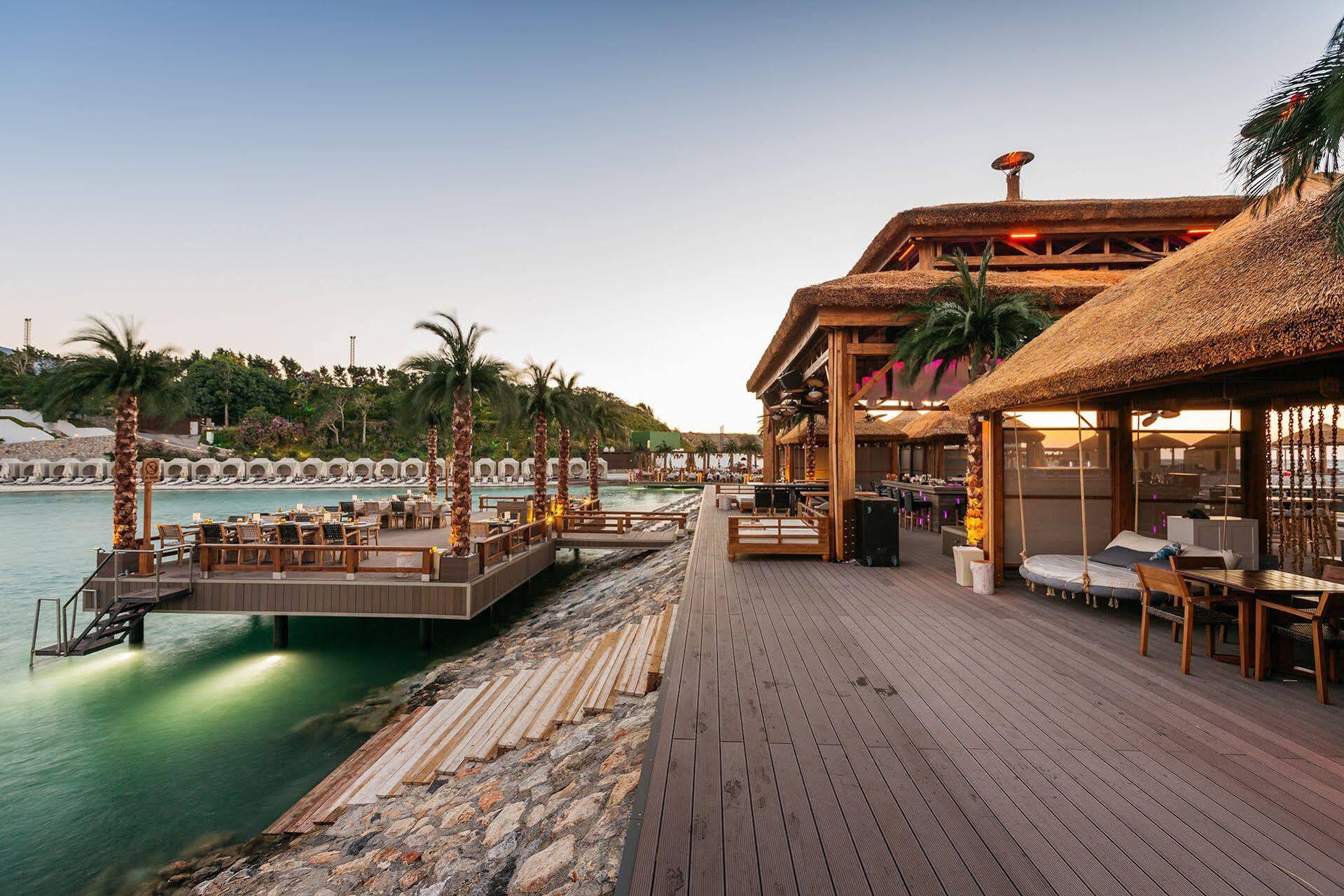 Cratos Premium Hotel, Casino, Port & Spa Kazaphani Dış mekan fotoğraf